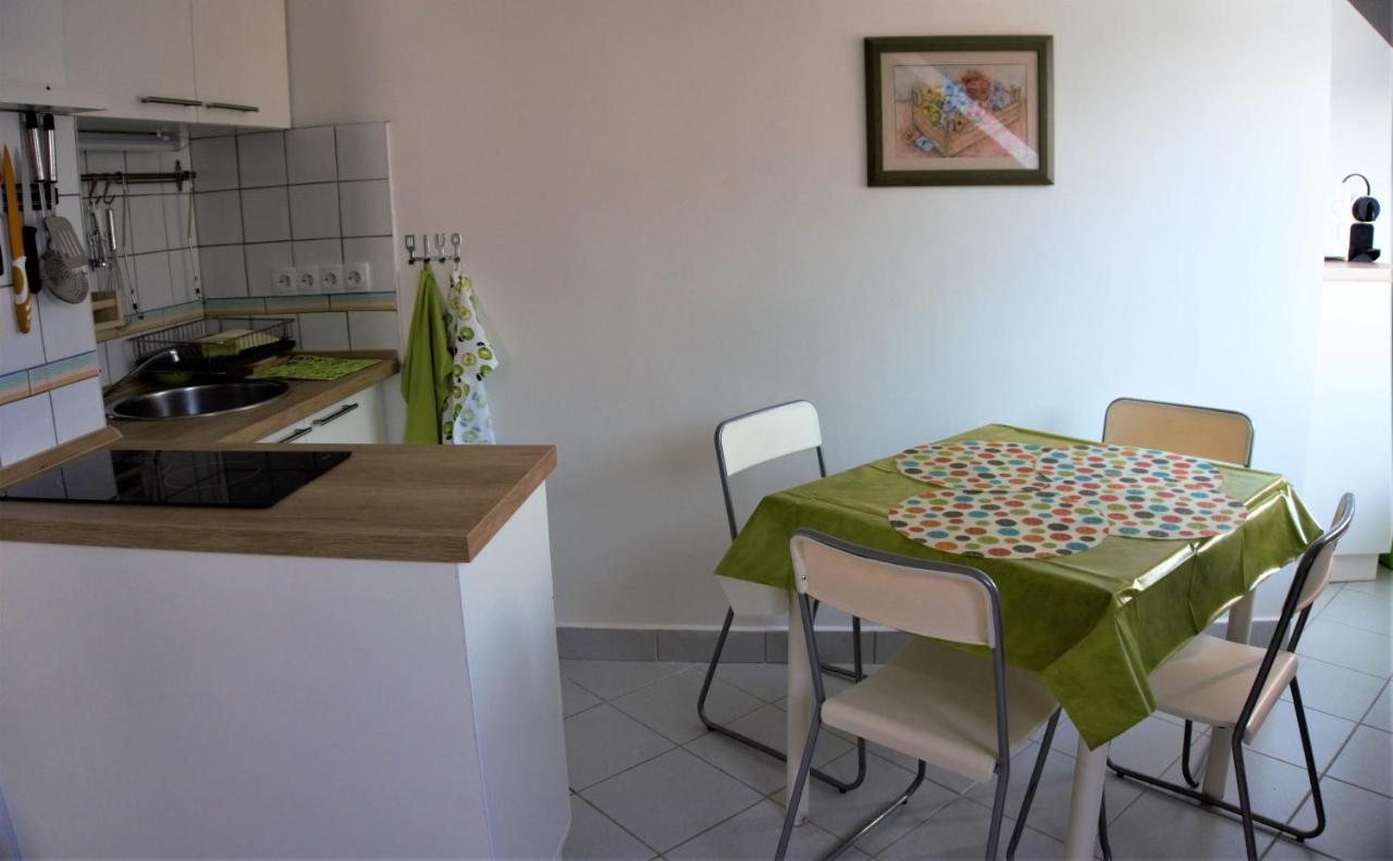 Nefelejcs Apartmanhaz Gyenesdias Exterior photo
